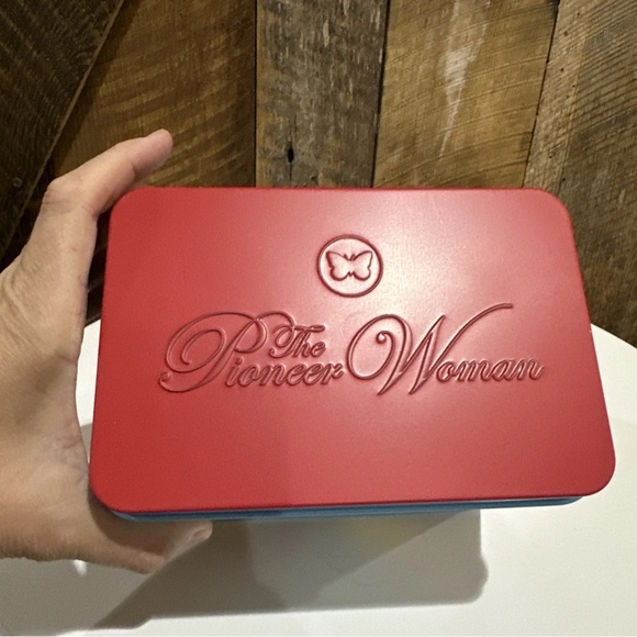 The Pioneer Woman ~ FAVORITE RECIPES ~ Turquoise & Floral Tin ~100 Recipe Cards - Picture 3 of 9